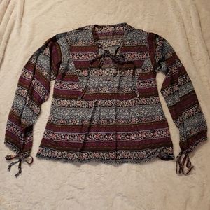 Boho, low v-neck cut throwover, size XL